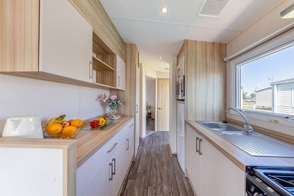 Bronze 2 Bedroom Caravan, Sleeps 6 - Lower Hyde, Shanklin
