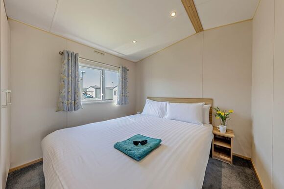 Bronze 2 Bedroom Caravan, Sleeps 6 - Lower Hyde, Shanklin