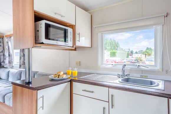 Silver 2 Bedroom Caravan, Sleeps 6, Silver 2 Bedroom Caravan, Sleeps 6 P - Lower Hyde, Shanklin