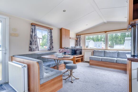 Silver Caravan with parking - Lower Hyde, Shanklin