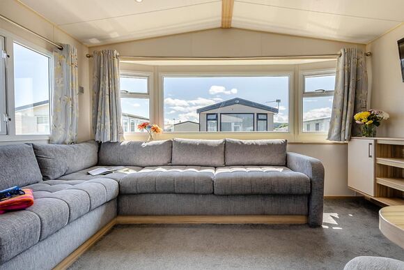 Bronze 2 Bedroom Caravan, Sleeps 6 - Manor Park, Hunstanton