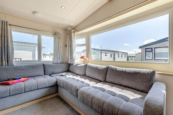 Bronze 2 Bedroom Caravan, Sleeps 6 - Manor Park, Hunstanton