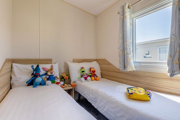 Bronze 2 Bedroom Caravan, Sleeps 6 - Manor Park, Hunstanton