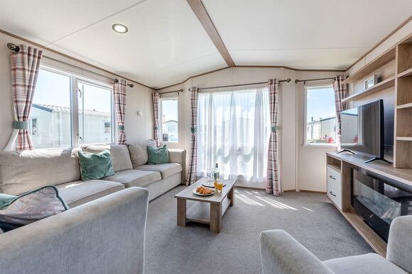 Gold Caravan with parking 6 - Manor Park, Hunstanton