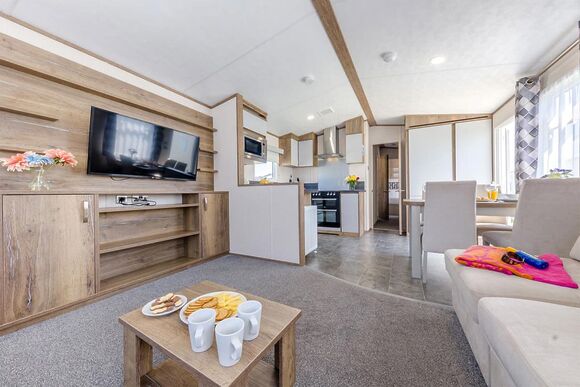Gold Premium Caravan, parking, ensuite & decking 6 - Manor Park, Hunstanton