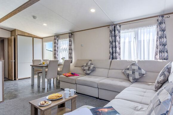 Gold Premium Caravan, parking, ensuite & decking 6 - Manor Park, Hunstanton