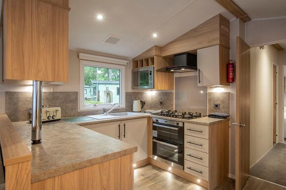 Gold Premium 3 Bedroom Caravan, Sleeps 8 - Manor Park, Hunstanton