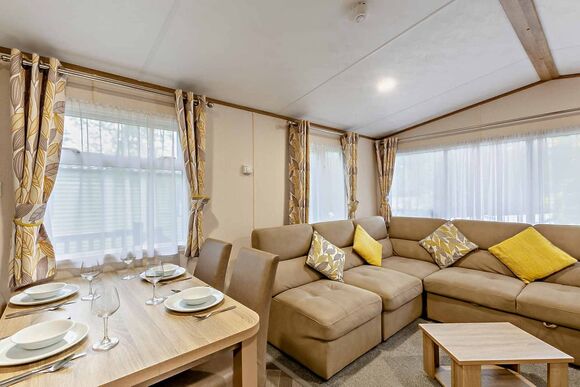 Silver Premium Caravan with ensuite - Manor Park, Hunstanton