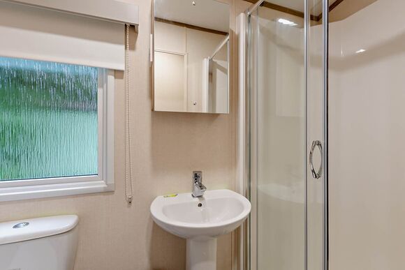 Silver Premium Caravan with ensuite - Manor Park, Hunstanton