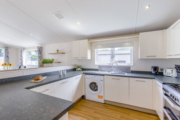 Prestige Lodge with parking, ensuite & decking 4, Prestige Lodge with parking, ensuite & decking 4 P - Manor Park, Hunstanton
