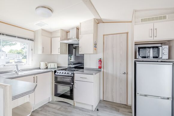 Gold Caravan with parking & decking - St. Margaret&rsquo;s Bay, St. Margaret&rsquo;s-at-Cliffe