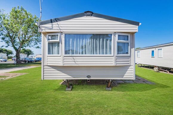 Gold Caravan with parking & decking, Gold Caravan with parking & decking P - St. Margaret&rsquo;s Bay, St. Margaret&rsquo;s-at-Cliffe