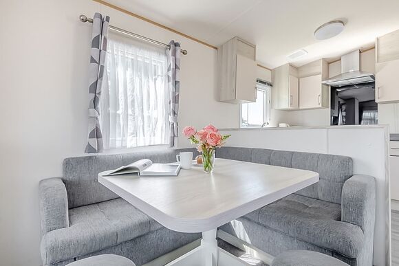 Gold Caravan with ensuite & decking - St. Margaret&rsquo;s Bay, St. Margaret&rsquo;s-at-Cliffe