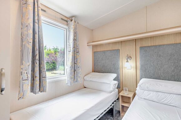Gold 3 Bedroom Caravan, Sleeps 8. With decking. - St. Margaret&rsquo;s Bay, St. Margaret&rsquo;s-at-Cliffe
