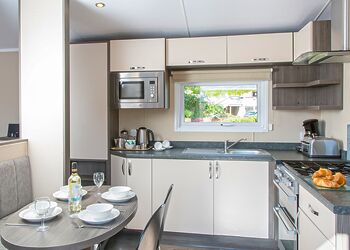 Signature Premier 6 Hot Tub - Primley Meadow, Paignton