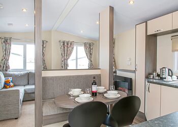 Signature Premier 6 Hot Tub - Primley Meadow, Paignton