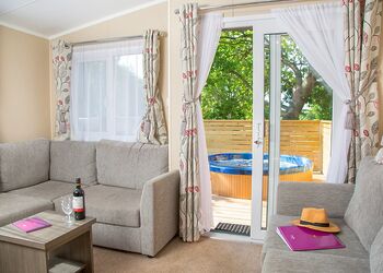 Signature Premier 6 Hot Tub (Pet Friendly) - Primley Meadow, Paignton