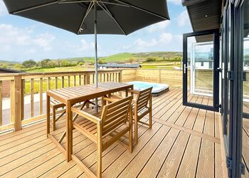 Retreat Hot Tub Lodge - Primley Meadow, Paignton