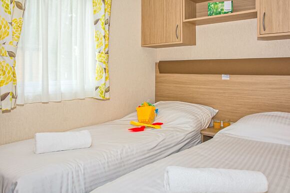 Signature 6 (Pet Friendly)