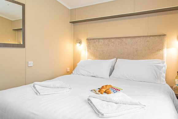 Signature Premier 4 (Pet Friendly)