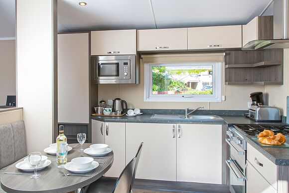 Signature Premier 6 Hot Tub - Primley Meadow, Paignton