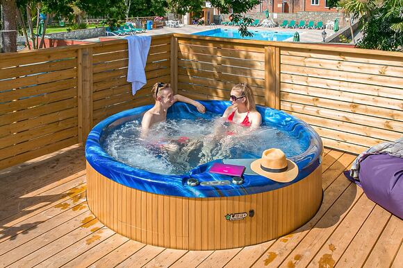Signature Premier 6 Hot Tub (Pet Friendly) - Primley Meadow, Paignton
