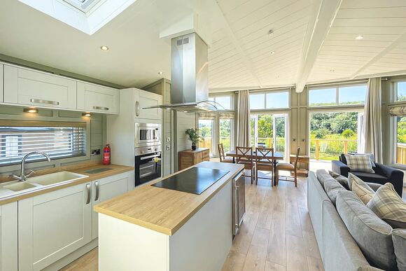 Glass House Lodge - Primley Meadow, Paignton