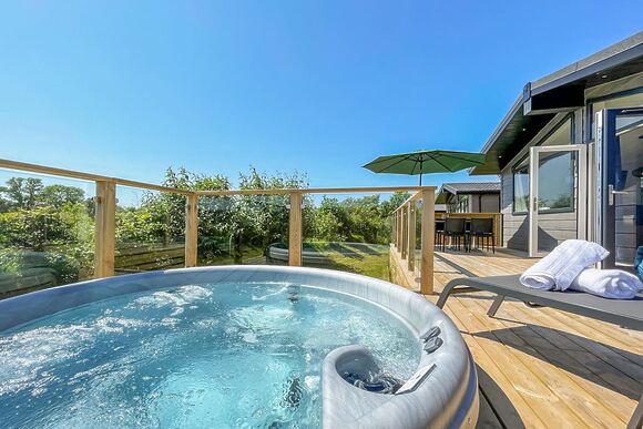 Tuscany 4 Hot Tub Lodge - Primley Meadow, Paignton