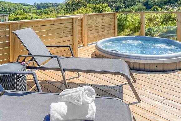 Tuscany 4 Hot Tub Lodge - Primley Meadow, Paignton