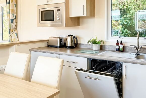 Signature 4 VIP Hot Tub  - Primley Meadow, Paignton