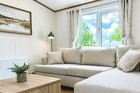 Signature Platinum 4 - Primley Meadow, Paignton