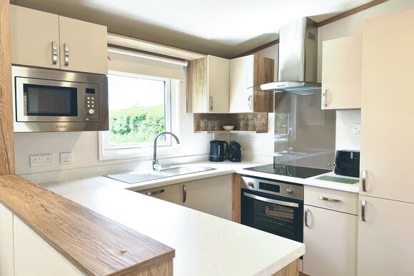 Signature Platinum 4 - Primley Meadow, Paignton