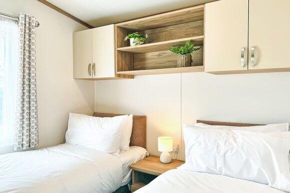 Signature Platinum 4 - Primley Meadow, Paignton