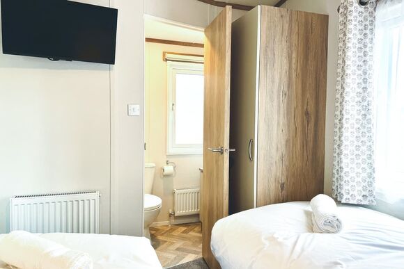 Signature Platinum 4 - Primley Meadow, Paignton