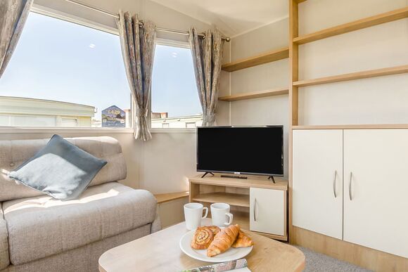 Bronze 2 Bedroom Caravan, Sleeps 6 P, Bronze 2 Bedroom Caravan, Sleeps 6 - Naze Marine, Walton-on-the-Naze 