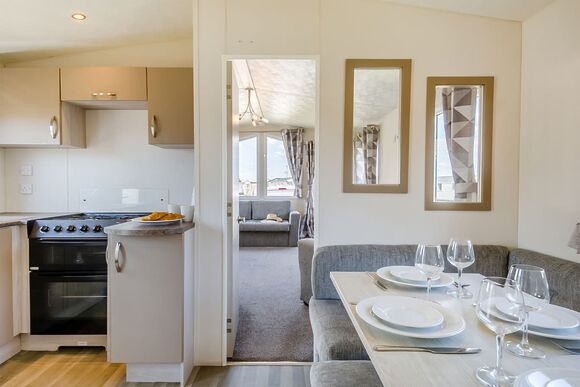 Gold 2 Bedroom Caravan, Sleeps 4 - Naze Marine, Walton-on-the-Naze 