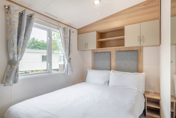 Gold Caravan with decking P, Gold Caravan with decking - Naze Marine, Walton-on-the-Naze 