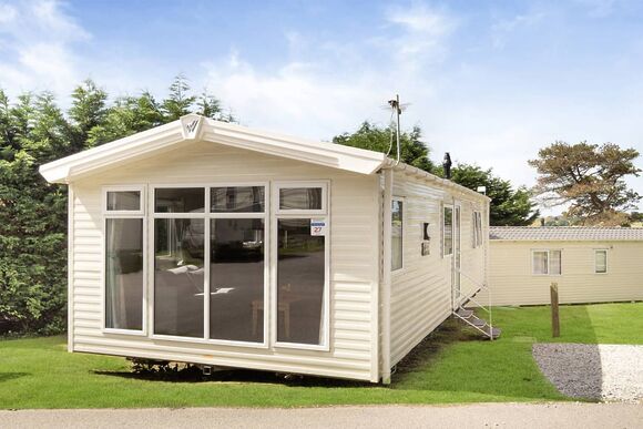 Silver Premium 2 Bedroom Caravan, Sleeps 6 P, Silver Premium 2 Bedroom Caravan, Sleeps 6 - Naze Marine, Walton-on-the-Naze 