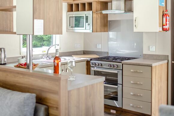 Silver Premium 2 Bedroom Caravan, Sleeps 6 P, Silver Premium 2 Bedroom Caravan, Sleeps 6 - Naze Marine, Walton-on-the-Naze 