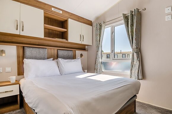 Silver Premium 3 Bedroom Caravan, Sleeps 8, Silver Premium 3 Caravan slps 8, decking, Silver Premium 3 Caravan slps 8, decking P - Naze Marine, Walton-on-the-Naze 