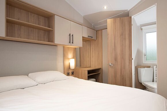 Gold Premium 3 Caravan slps 8 decking, Gold Premium 3 Caravan slps 8 decking P, Gold Premium Caravan with parking & decking - Naze Marine, Walton-on-the-Naze 