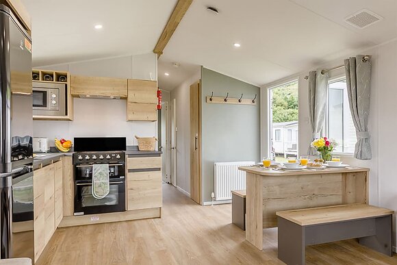 Silver 2 Bedroom Caravan, Sleeps 6 P - Naze Marine, Walton-on-the-Naze 