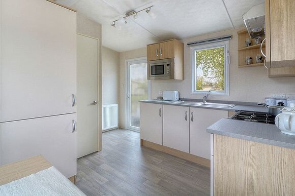 Typical Deluxe 3 (pet) 