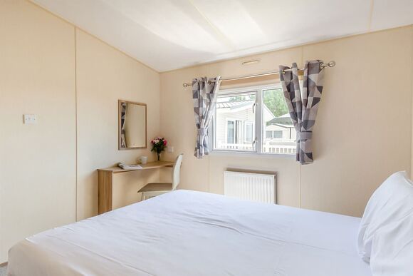 Gold 2 Bedroom Caravan, Sleeps 6 - Nodes Point, Ryde, Nr Bembridge