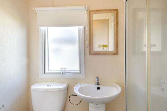 Gold 2 Bedroom Caravan, Sleeps 6 - Nodes Point, Ryde, Nr Bembridge