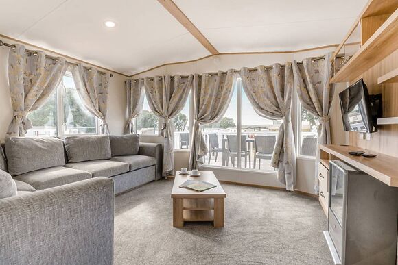 Gold Caravan with decking - Nodes Point, Ryde, Nr Bembridge