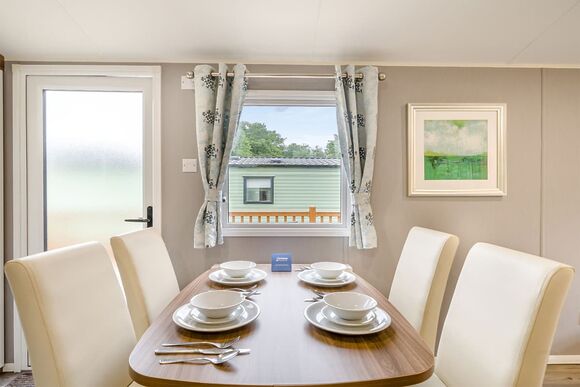 Gold Premium Caravan with decking - Nodes Point, Ryde, Nr Bembridge