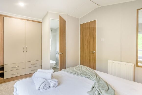 Gold Premium Caravan with decking - Nodes Point, Ryde, Nr Bembridge