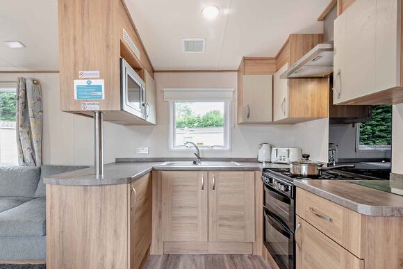 Gold Caravan, Sleeps 6. Parking, deck and sv P - Nodes Point, Ryde, Nr Bembridge
