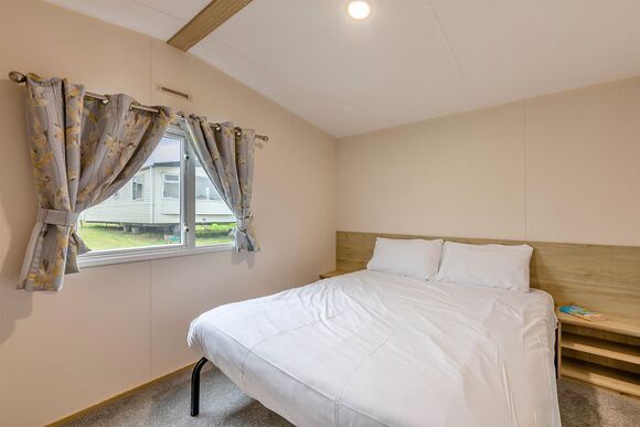 Gold Caravan with parking 4 - Ocean Edge, Morecambe Bay